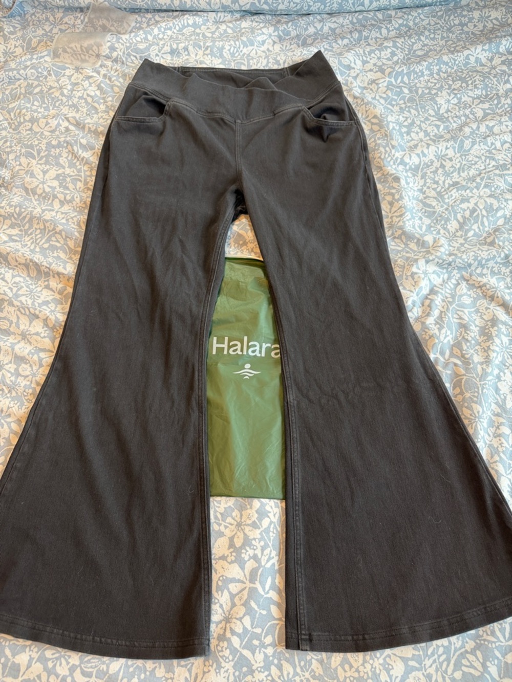 Halara Flex High Waisted Crossover Pocket Washes Casual Jeans